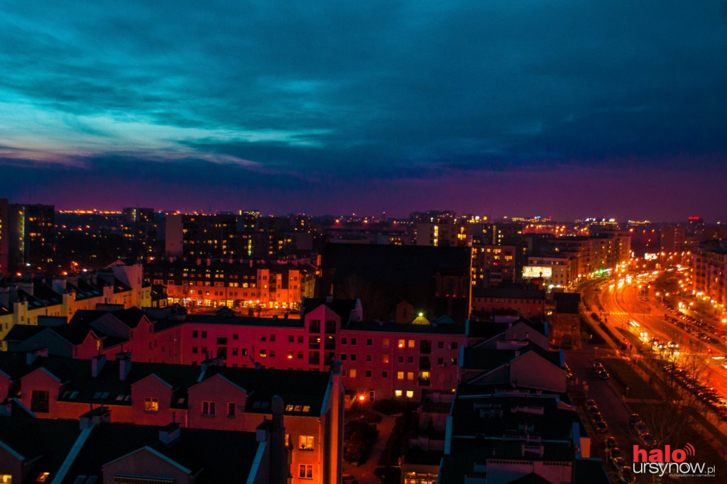 Piękne wieczorne niebo nad Ursynowem