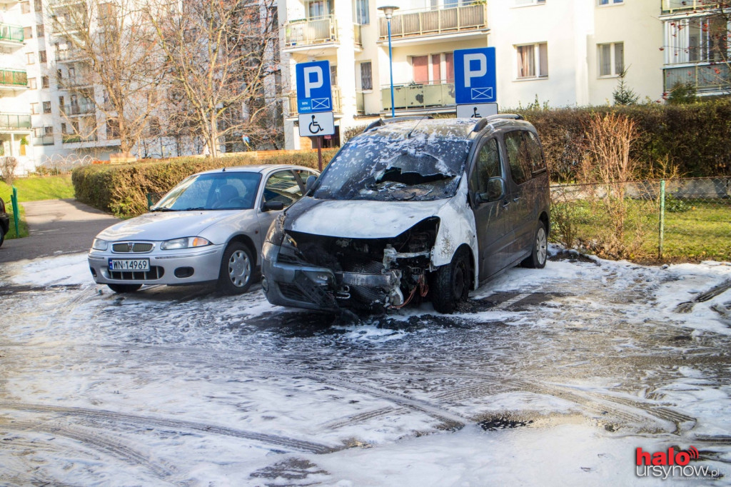 Płoną auta na ul. Wasilkowskiego. Czy grasuje podpalacz?