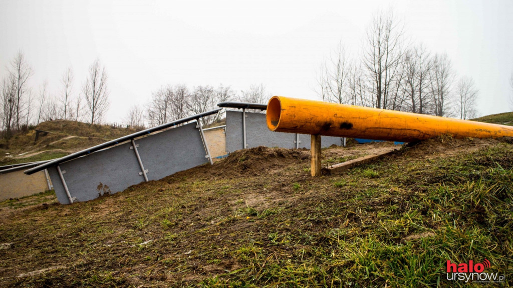 Snowpark na Ursynowie czeka na śnieg. ZOBACZ ZDJĘCIA