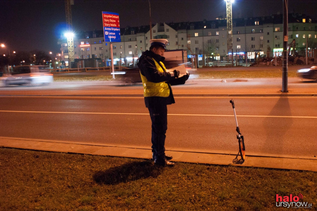 Wypadek na KEN. Cała aleja stoi w korku.