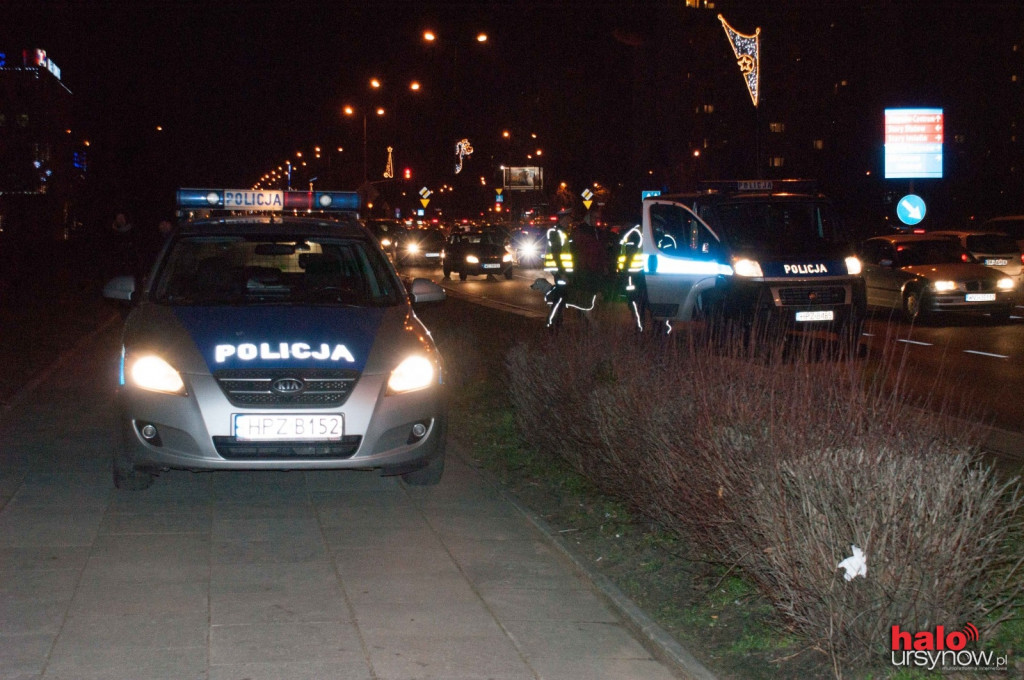Wypadek na KEN. Cała aleja stoi w korku.