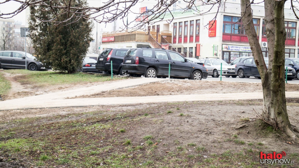  Mieszkańcy wydeptali sobie ścieżkę. Teraz jest tam chodnik