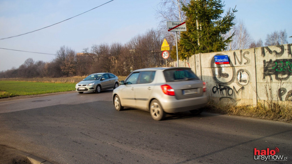 Ulica Rzekotki powinna być jednokierunkowa. Radny chce ucywilizować tam ruch