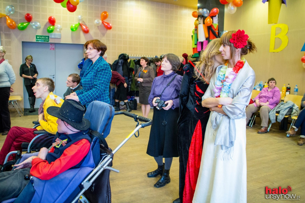 Tańce i zabawy czyli Bal Karnawałowy osób niepełnosprawnych FOTO