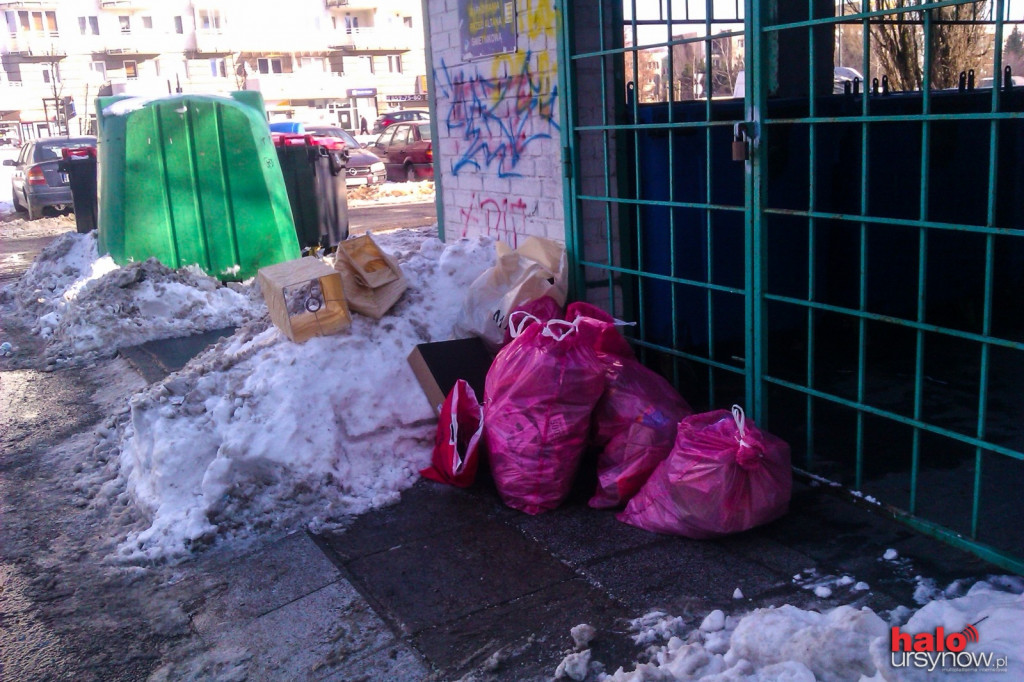 Miała być rewolucja, jest wysypisko. Kontenery są przepełnione
