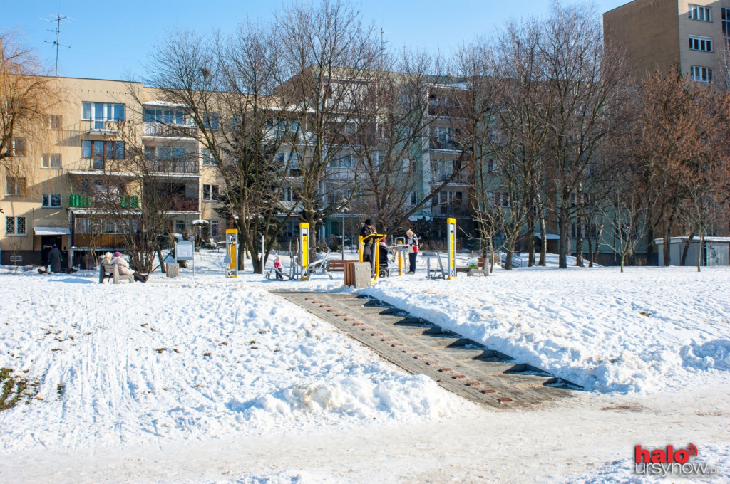 Słońce i dodatnia temperatura zachęcają do spacerów