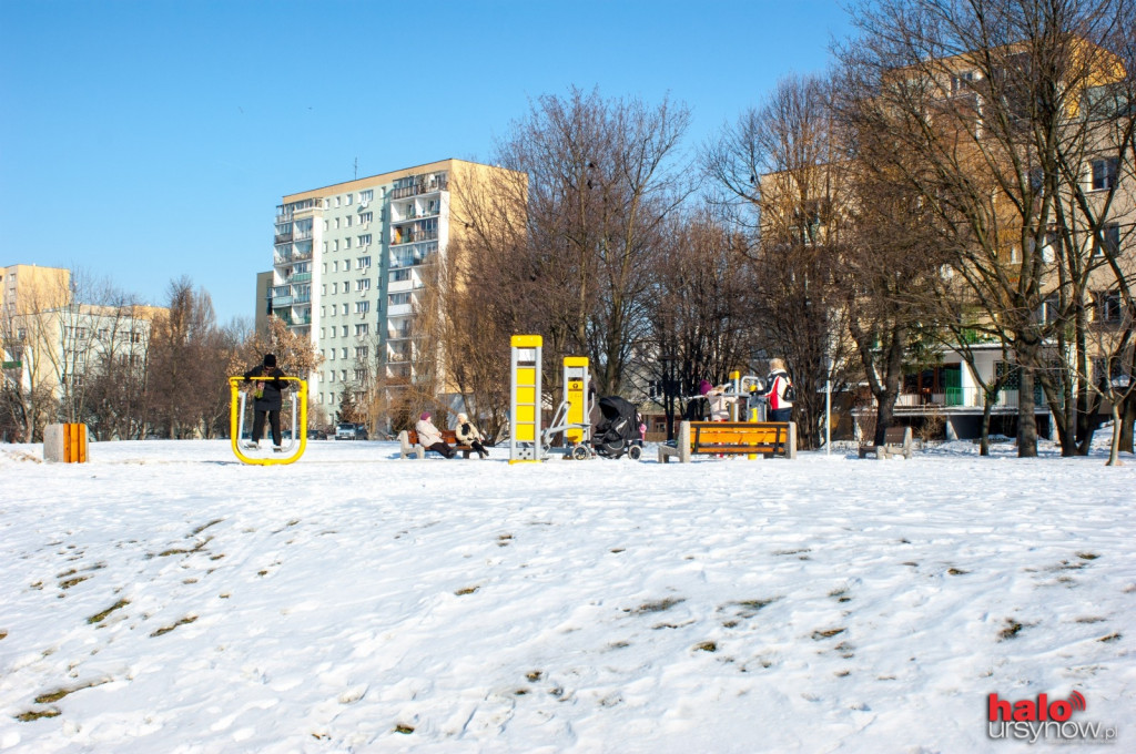 Słońce i dodatnia temperatura zachęcają do spacerów