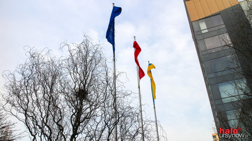 Ukraińska flaga już powiewa przed urzędem dzielnicy