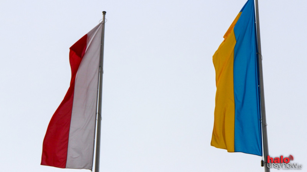 Ukraińska flaga już powiewa przed urzędem dzielnicy
