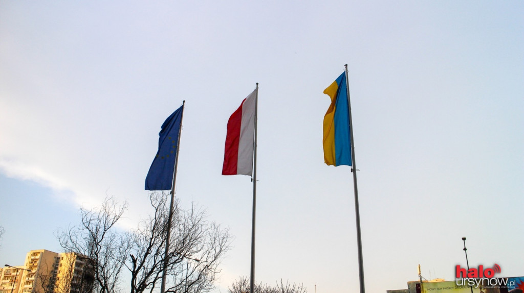Ukraińska flaga już powiewa przed urzędem dzielnicy