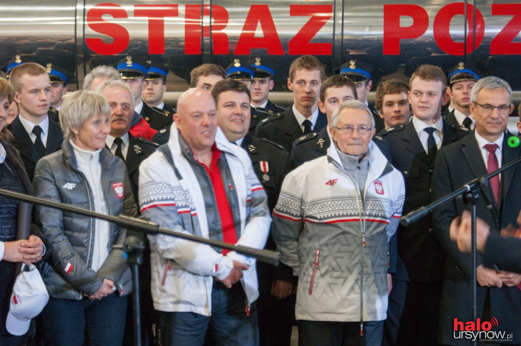 Złoty strażak z Soczi na Ursynowie. Powitanie Zbigniewa Bródki