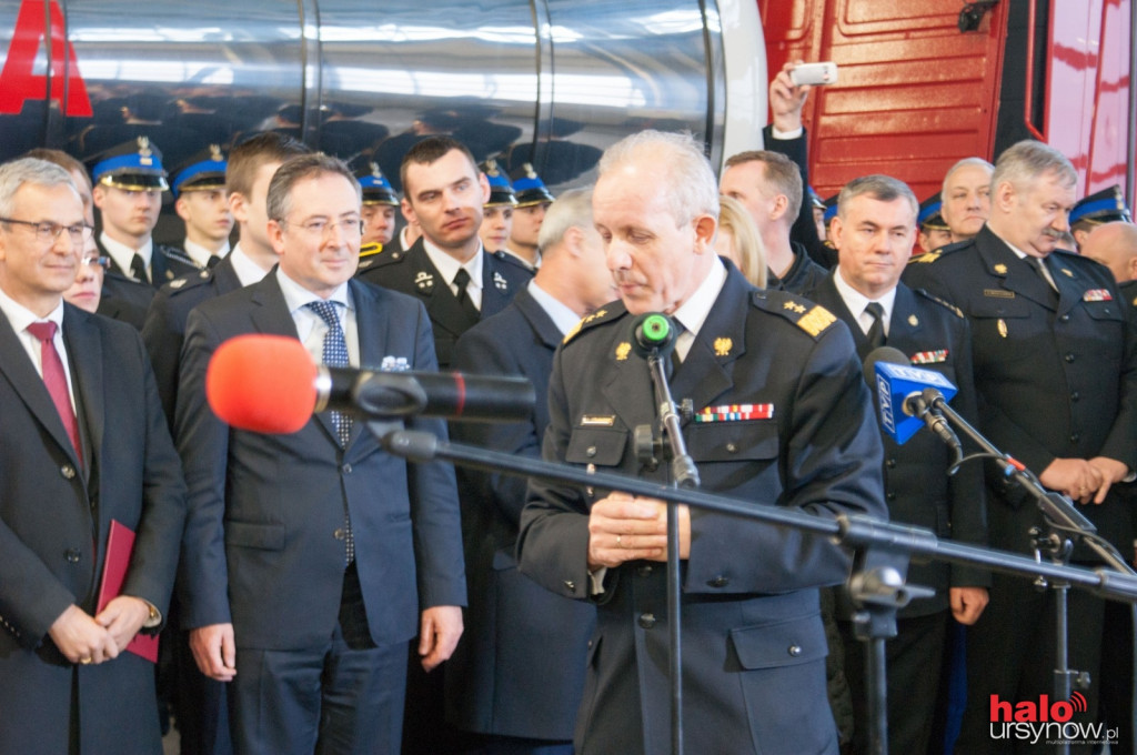 Złoty strażak z Soczi na Ursynowie. Powitanie Zbigniewa Bródki