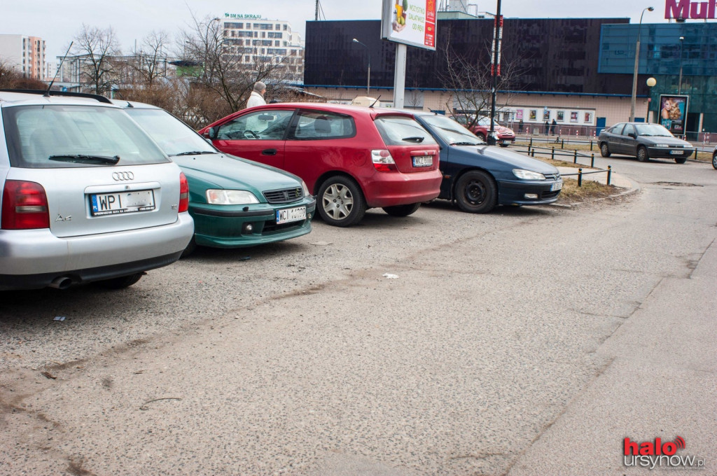Problem z parkowaniem na Ursynowie? Wprowadźmy parkometry!