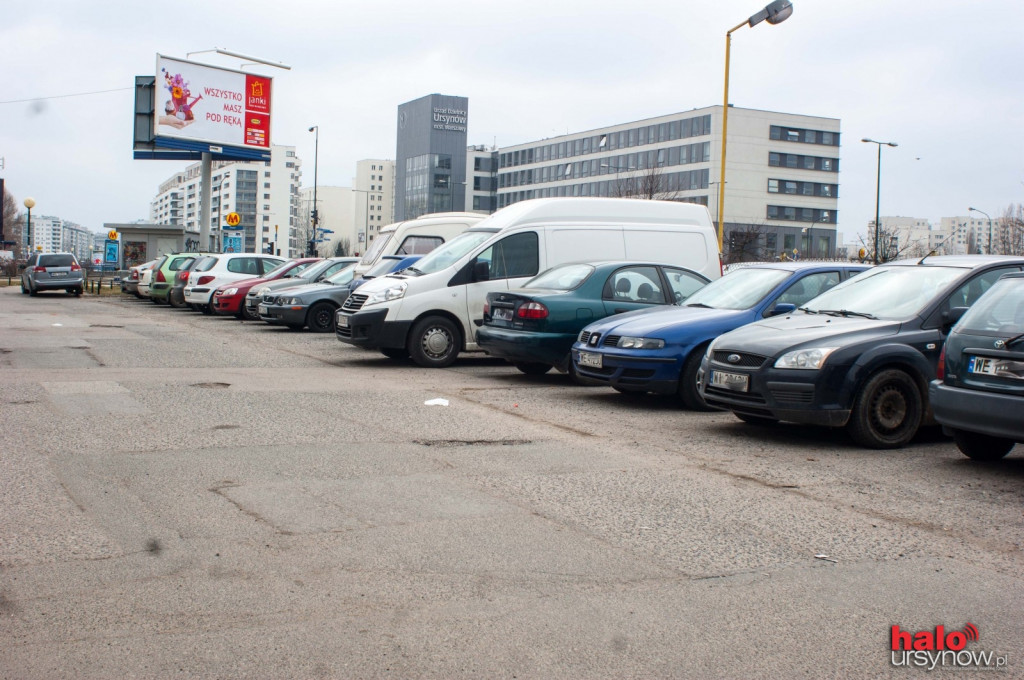 Problem z parkowaniem na Ursynowie? Wprowadźmy parkometry!