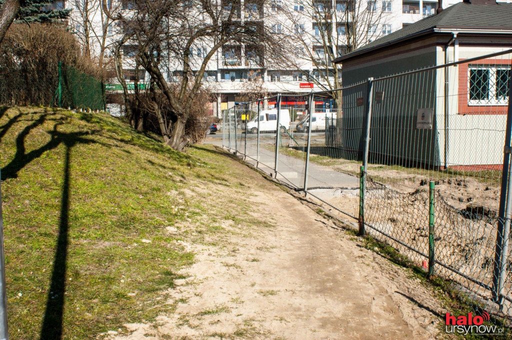 Dramat mieszkańców Lokajskiego, odgrodzeni na lata