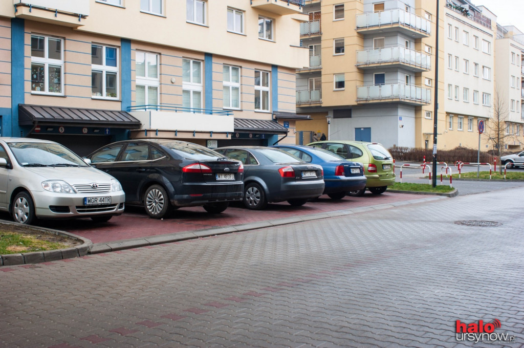 Parkowanie na Wańkowicza - radni żądają usprawnienia ruchu