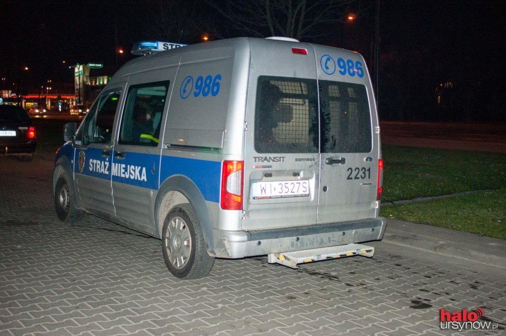 Nocny patrol Straży Miejskiej i portalu haloursynow.pl