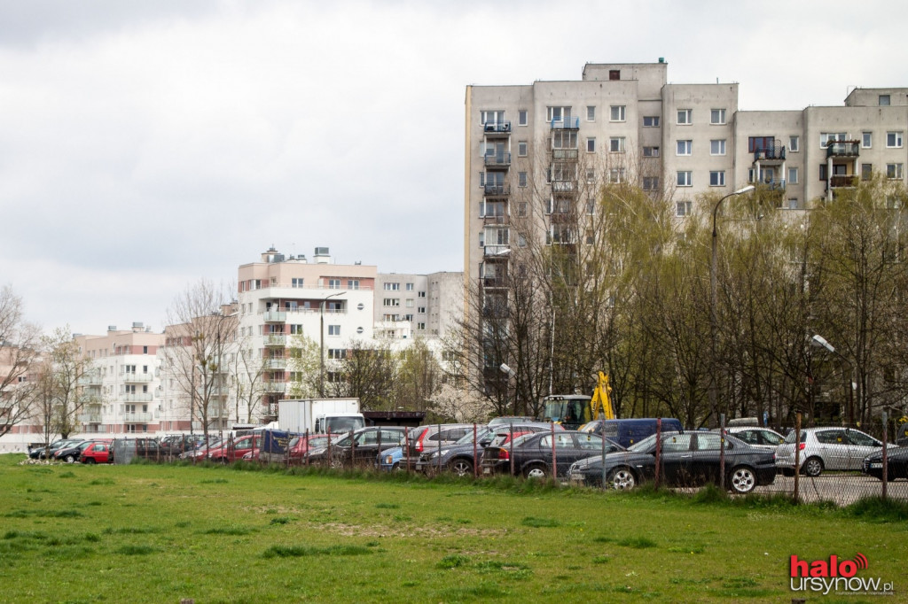 Mieszkańcy w strachu. POW zabierze ponad tysiąc miejsc parkingowych!
