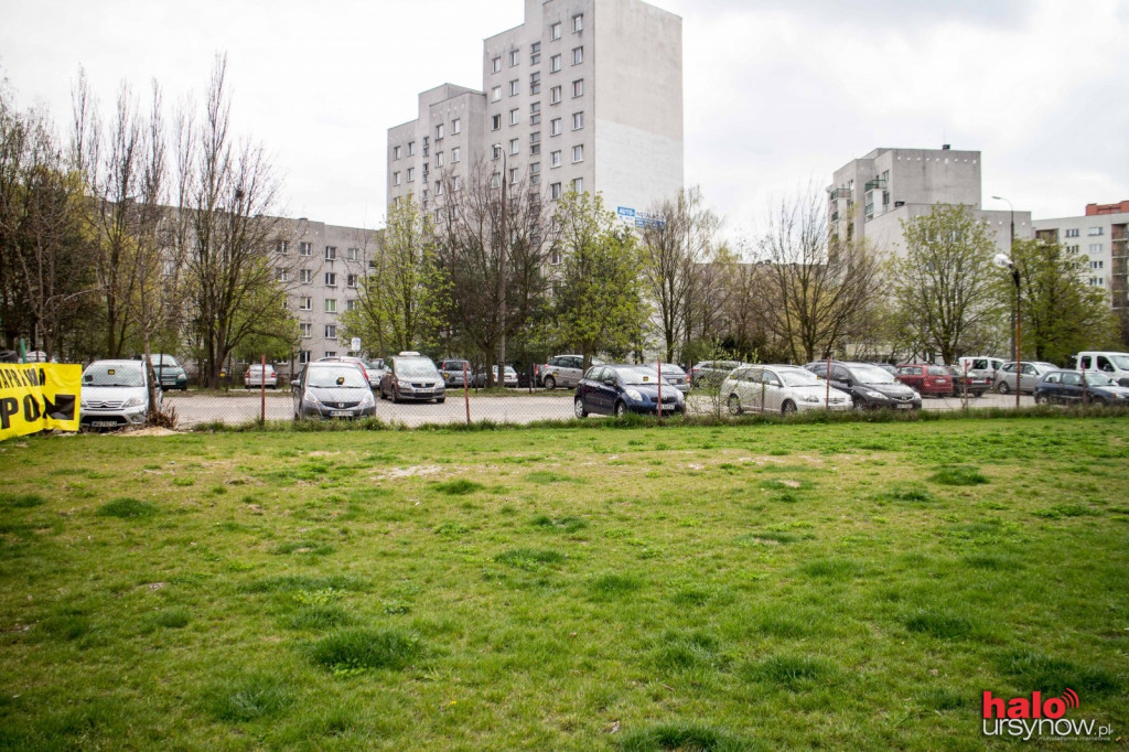 Mieszkańcy w strachu. POW zabierze ponad tysiąc miejsc parkingowych!