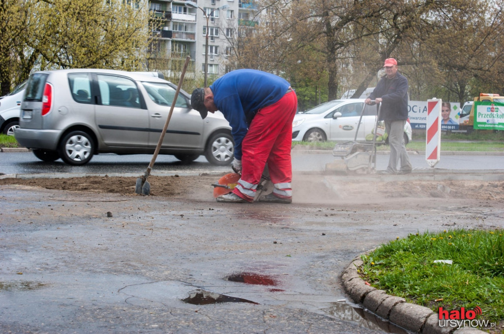 Na obietnicach się nie skończyło. Remontują chodniki