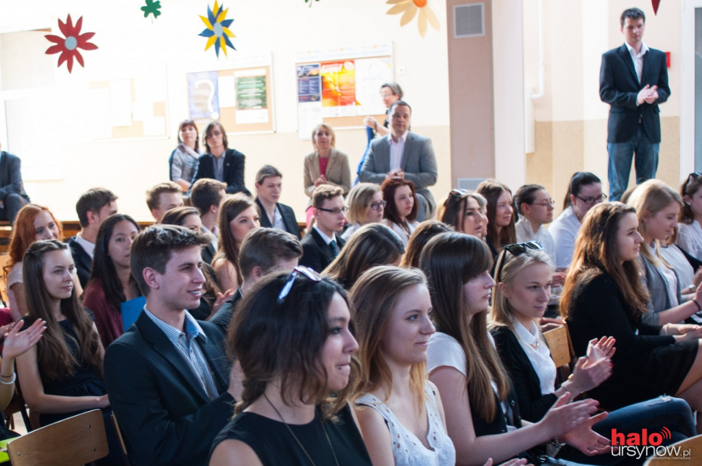 Już nie uczniowie, jeszcze nie studenci! Zabrzmiał ostatni dzwonek! FOTO