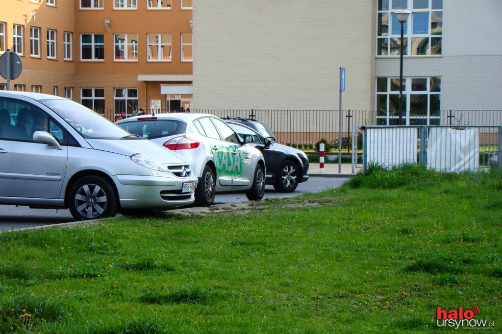 Samowolka kierowców trwa, a mieszkańcy są wściekli