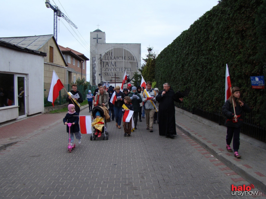 Dzień Flagi - przemarsz ulicami Ursynowa