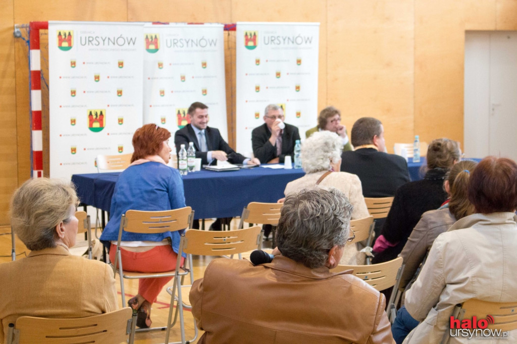 14 spotkań, ponad 300 pytań - czyli spotkania z burmistrzem