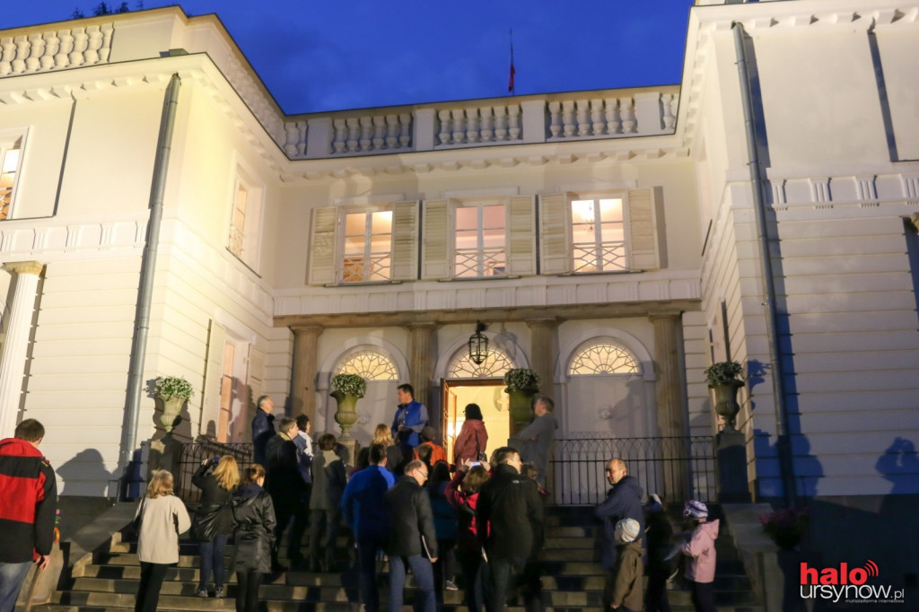 NOC MUZEÓW. Tłumy na wycieczkach po Parku Natolińskim