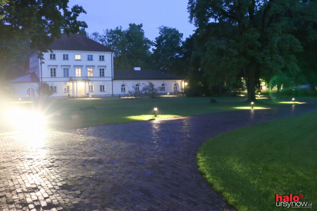 NOC MUZEÓW. Tłumy na wycieczkach po Parku Natolińskim