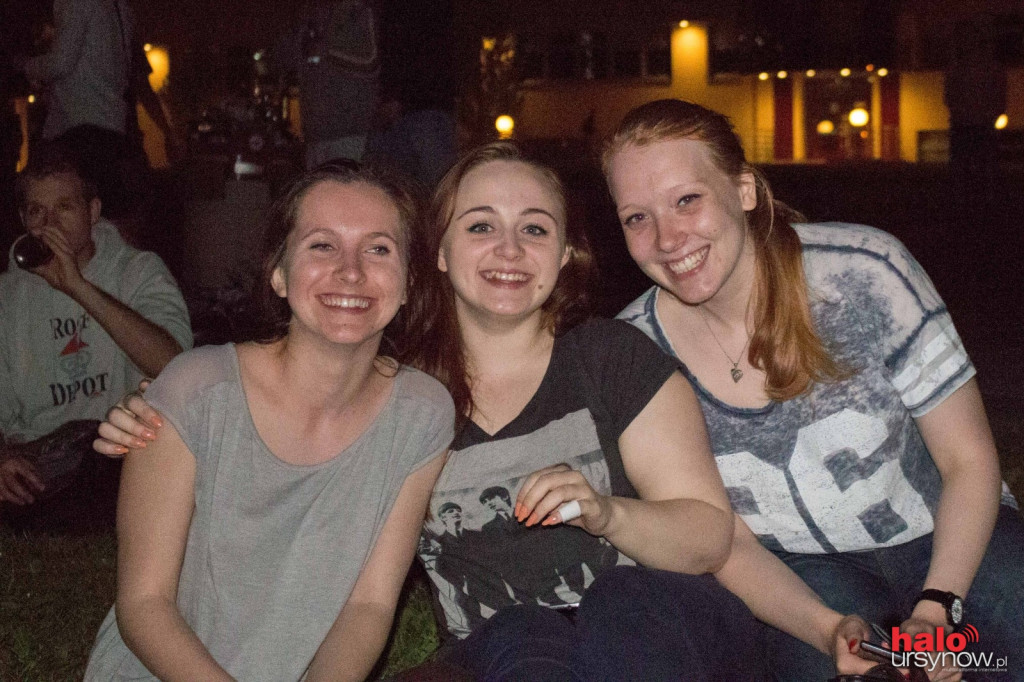 Koce, popcorn i leżaki na SGGW. Studenckie Kino Letnie