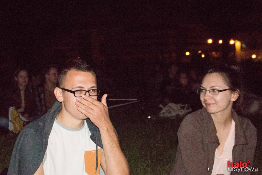 Koce, popcorn i leżaki na SGGW. Studenckie Kino Letnie