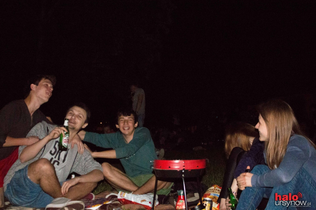 Koce, popcorn i leżaki na SGGW. Studenckie Kino Letnie