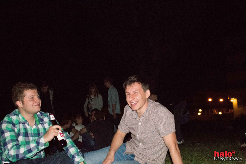 Koce, popcorn i leżaki na SGGW. Studenckie Kino Letnie