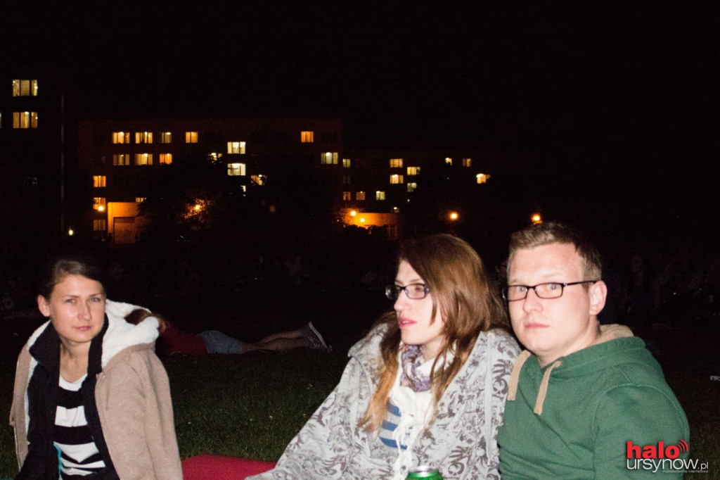 Koce, popcorn i leżaki na SGGW. Studenckie Kino Letnie