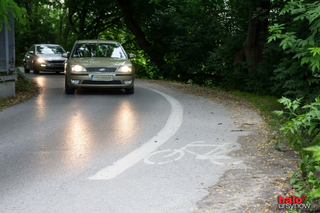 Rowerzyści są wściekli. Nie można zjechać ulicą Orszady