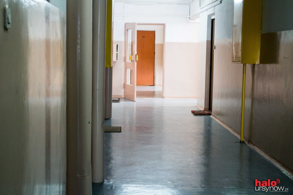 Herbsta 4 - niezwykły blok z łazienkami na korytarzach