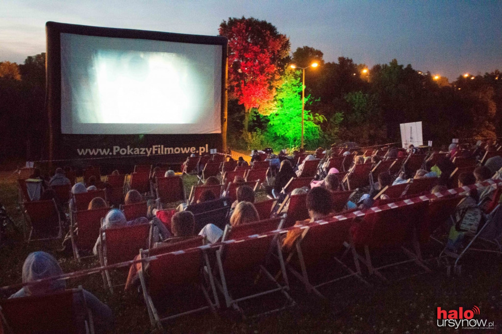 RUSZYŁO KINO POD CHMURKĄ! Kilkaset osób oglądało 
