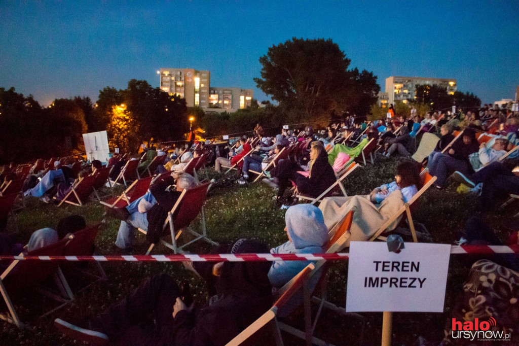 RUSZYŁO KINO POD CHMURKĄ! Kilkaset osób oglądało 