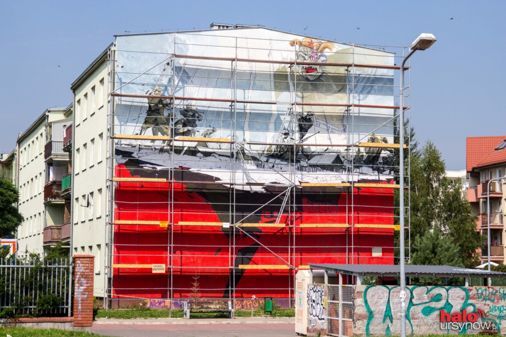 Mural ku czci Żołnierzy Wyklętych i rtm. Witolda Pileckiego na Ursynowie