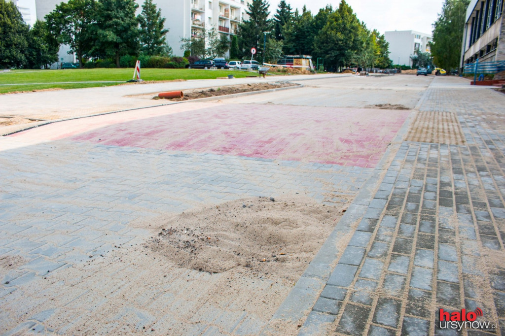 Bezpieczna droga do szkoły przy Hirszfelda. ZA MILION.