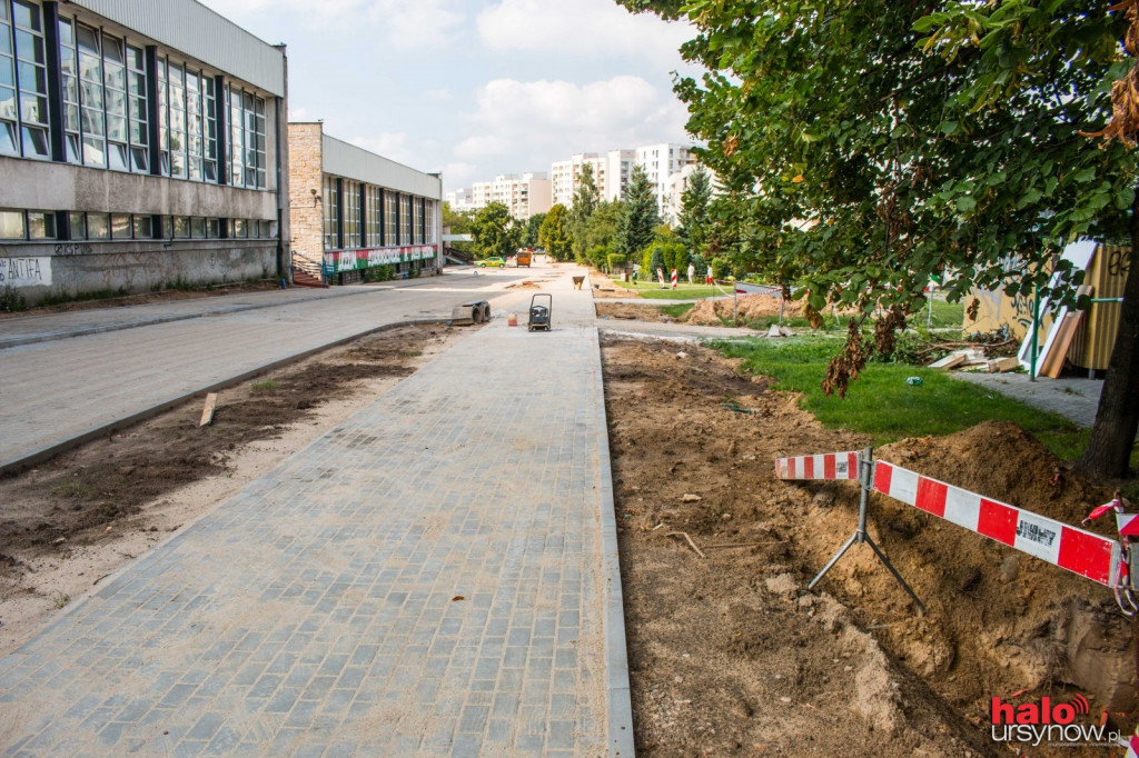 Bezpieczna droga do szkoły przy Hirszfelda. ZA MILION.