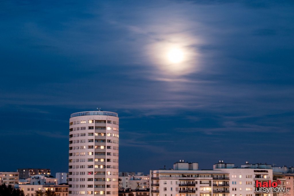 Zjawiskowy księżyc (nie tylko) nad Ursynowem!