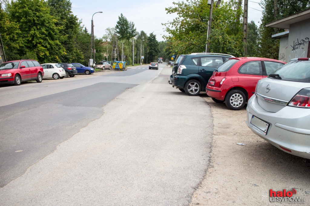 Karczunkowska - nielegalny Park & Ride