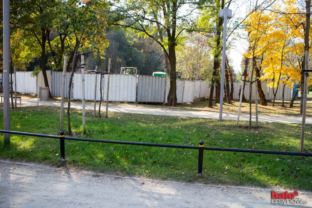 Ruszyła budowa boiska przy Lasku Brzozowym