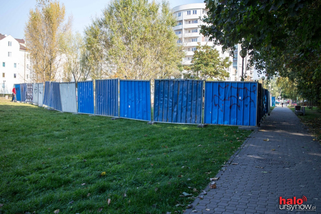 Ruszyła budowa boiska przy Lasku Brzozowym