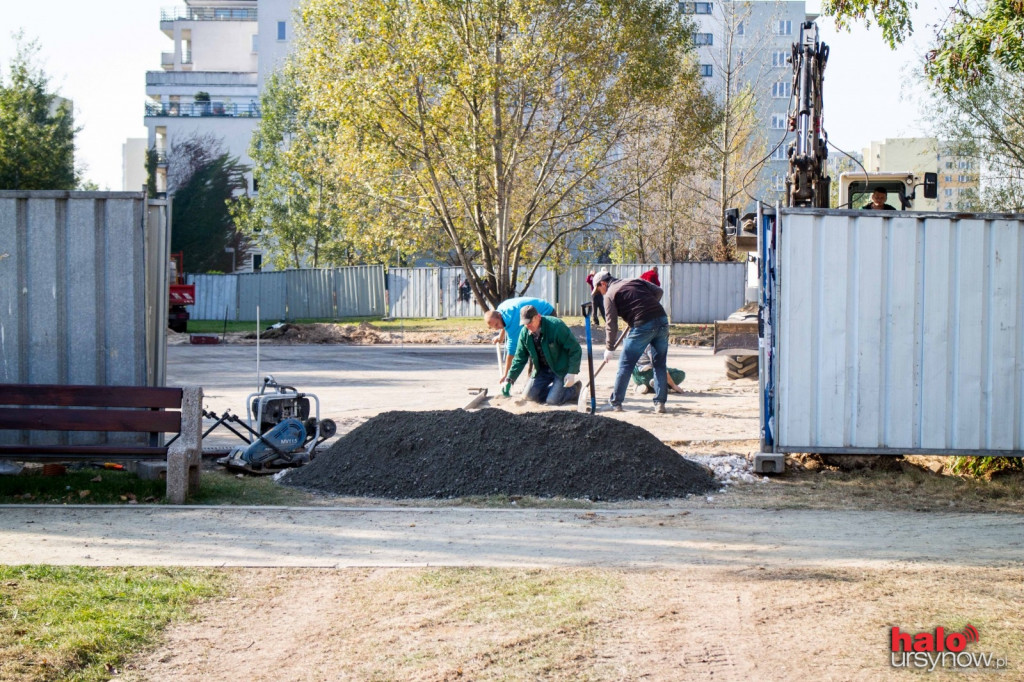 Ruszyła budowa boiska przy Lasku Brzozowym