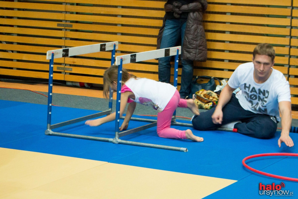 URSYNOWSKIE MIKOŁAJKI 2014. Tłumy w Arenie Ursynów FOTO