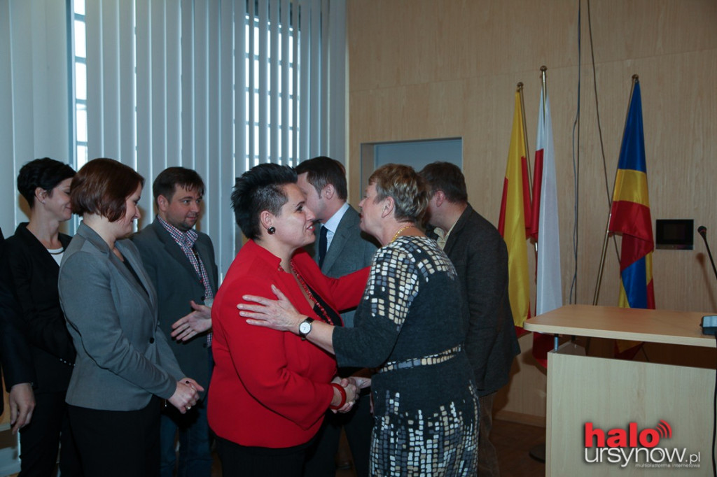 Pożegnanie burmistrza. Były kwiaty i uściski dłoni. FOTO