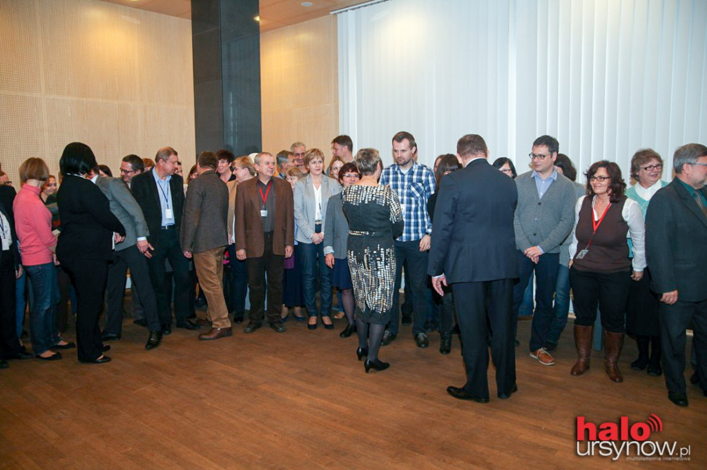 Pożegnanie burmistrza. Były kwiaty i uściski dłoni. FOTO